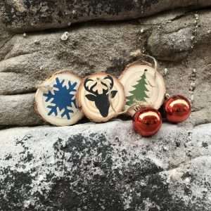 SP129 Wood Slice Ornaments