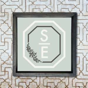 5574 Octagon Wreath Monogram